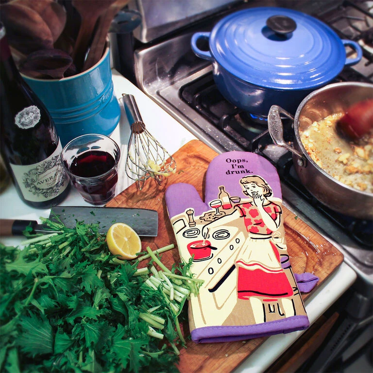 Blue Q Oops, I'm Drunk Oven Mitt 3 Blue Q Oops, I'm Drunk Oven Mitt - Image 3